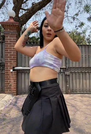 4. Sexy Karen Bustillos in Crop Top