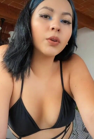 3. Sexy Karen Bustillos in Black Hot Top