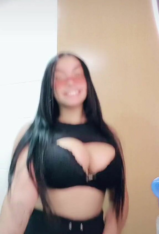 3. Cute Karniello Shows Cleavage in Black Bra and Bouncing Boobs