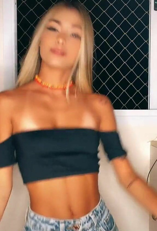 5. Titillating Luane Guiné in Black Tube Top