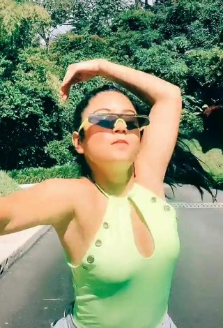 2. Titillating Mafe Vásquez in Green Top