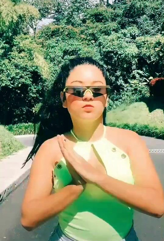 5. Titillating Mafe Vásquez in Green Top