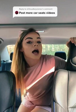 6. Erotic Makayla Weaver Shows Butt in a Car