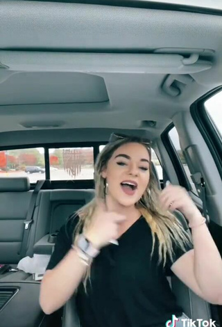 5. Pretty Makayla Weaver Shows Butt in a Car