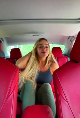 5. Sexy Makayla Weaver Shows Butt in a Car