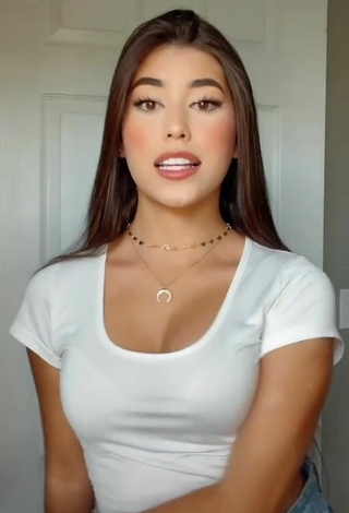 Hottest María Paulina in White Crop Top and Bouncing Boobs