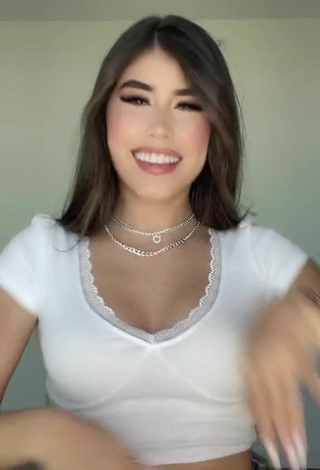 5. Cute María Paulina in White Crop Top