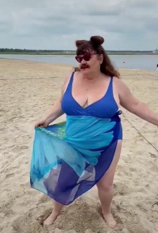 6. Sultry Netta Barzilai Shows Cleavage at the Beach and Bouncing Boobs