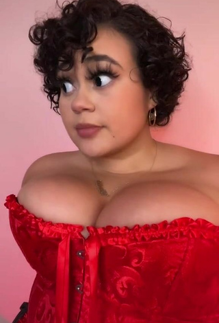 2. Sultry Phaith Montoya Shows Cleavage and Bouncing Boobs