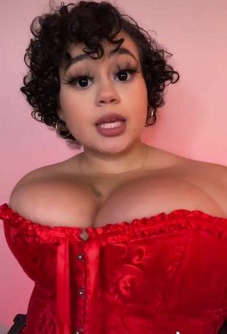 5. Sultry Phaith Montoya Shows Cleavage and Bouncing Boobs