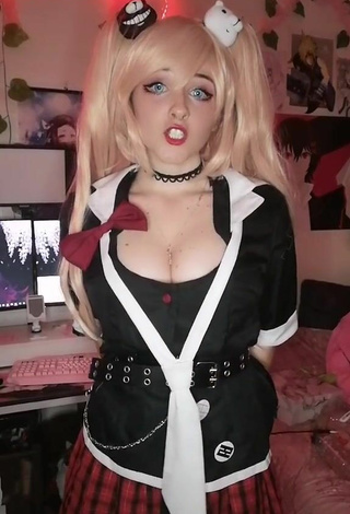 2. Alluring Ryn GamerGirl Egirl Shows Cosplay and Bouncing Tits