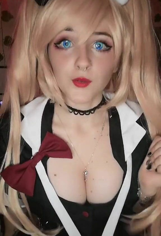 4. Alluring Ryn GamerGirl Egirl Shows Cosplay and Bouncing Tits