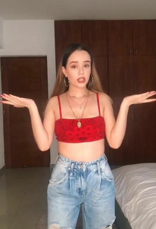 Sultry Saraí Meza in Red Crop Top