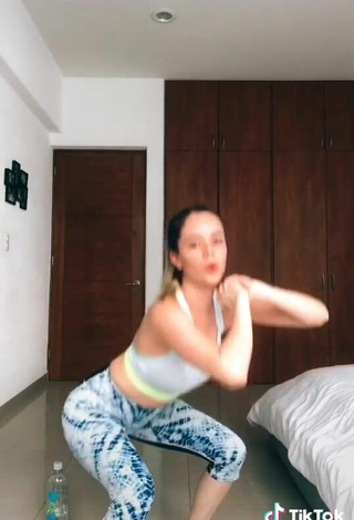 5. Sultry Saraí Meza in Leggings while doing Fitness Exercises