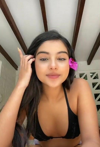 2. Sexy Alexandra Villanueva Shows Cleavage in Black Bikini Top