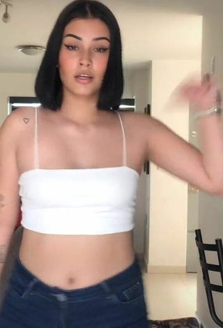 Hot Valeria Figueroa in White Crop Top