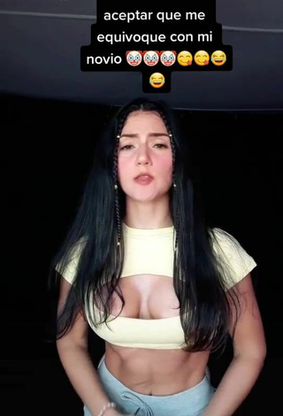 Sexy Violetta Ortiz Shows Cleavage in Crop Top