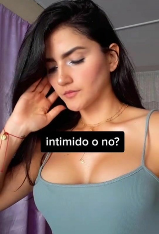 Sexy Violetta Ortiz Shows Cleavage in Grey Top