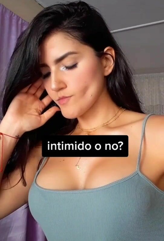 3. Sexy Violetta Ortiz Shows Cleavage in Grey Top