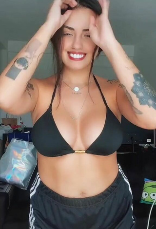 2. Sexy Vitoria Marcilio Shows Cleavage in Black Bikini Top and Bouncing Breasts