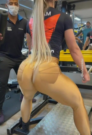 Seductive Vivi Winkler Shows Big Butt in the Sports Club while doing Fitness Exercises