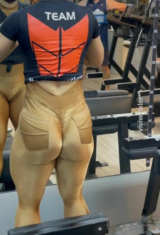 2. Lovely Vivi Winkler Shows Big Butt in the Sports Club