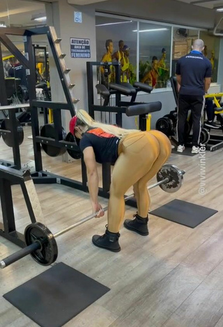 Sweet Vivi Winkler Shows Big Butt in the Sports Club while doing Fitness Exercises