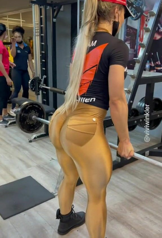 4. Sweet Vivi Winkler Shows Big Butt in the Sports Club while doing Fitness Exercises