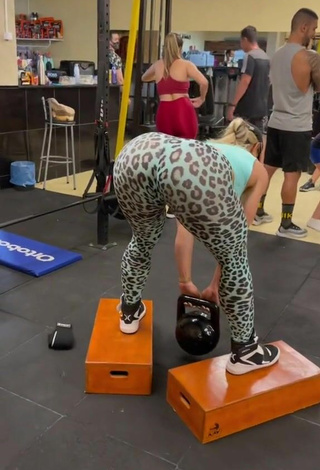 3. Hot Vivi Winkler Shows Big Butt in the Sports Club while doing Fitness Exercises