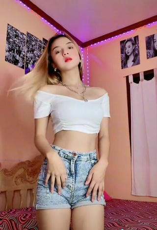 3. Cute Raven Charizz in White Crop Top