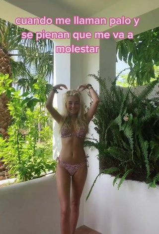 3. Sexy Aaamalia in Bikini