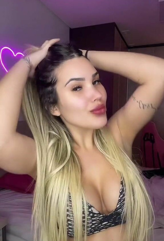 5. Luscious Alannis Proença Shows Cleavage in Bra