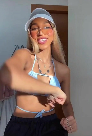 6. Luscious Alisha Kone Shows Cleavage in Blue Bikini Top (Side Boob)