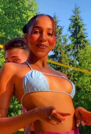 4. Sexy Alisha Kone Shows Cleavage in Blue Bikini Top (Side Boob)