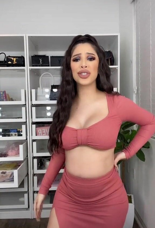 3. Hot Alondra Ortiz Shows Cleavage in Crop Top