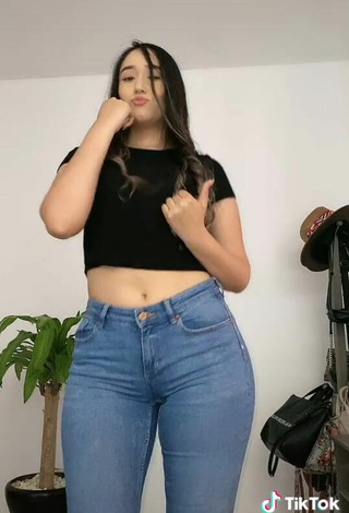 5. Beautiful Andrea Magallanes in Sexy Black Crop Top