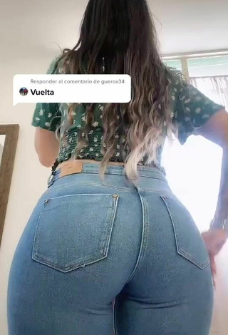 3. Attractive Andrea Magallanes Shows Big Butt