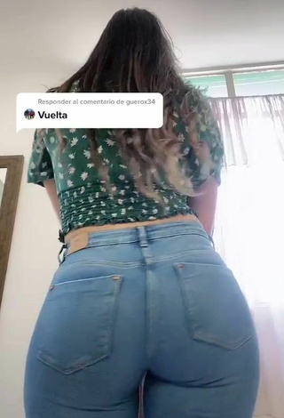 6. Attractive Andrea Magallanes Shows Big Butt