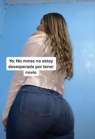 Sweet Andrea Magallanes Shows Butt