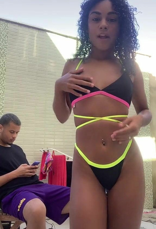 Luscious Angel Oficial in Bikini