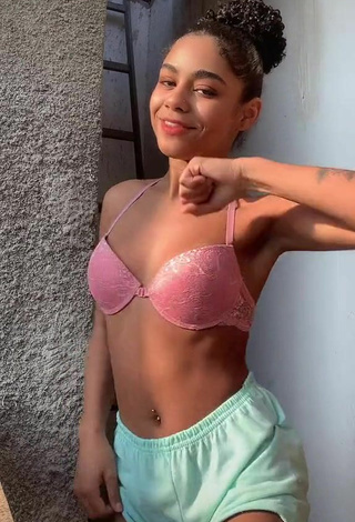 Sweetie Angel Oficial in Pink Bra