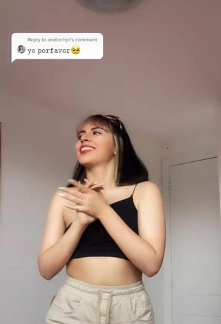 Luscious Arelí Loaiza in Black Crop Top