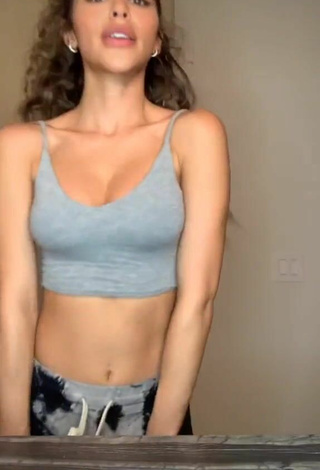 Hot Chantel Jeffries Shows Cleavage in Grey Crop Top