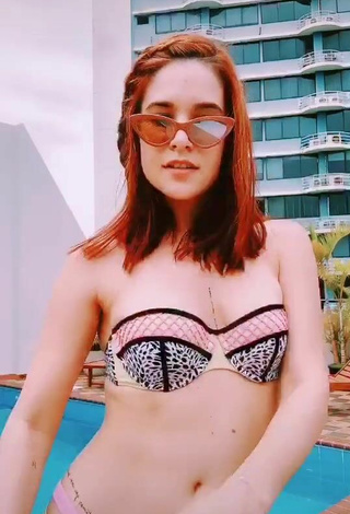 2. Hottie Estephani Shows Cleavage in Bikini