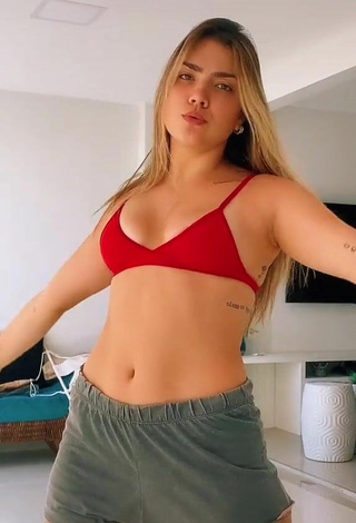 2. Sexy Duda Kropf Shows Cleavage in Red Bikini Top while Twerking