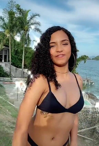 2. Sultry Radija Pereira Shows Cleavage in Black Bikini and Bouncing Boobs