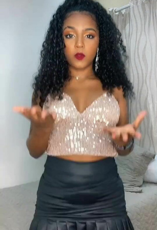 Luscious Radija Pereira Shows Cleavage in Crop Top