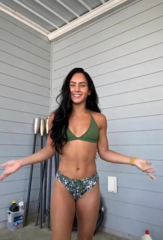 2. Hottest Gabi Butler Shows Cleavage in Bikini