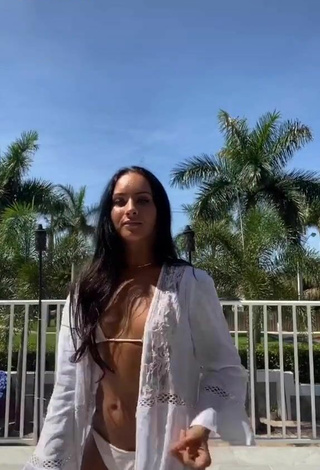 6. Wonderful Gabi Butler Shows Cleavage in White Bikini