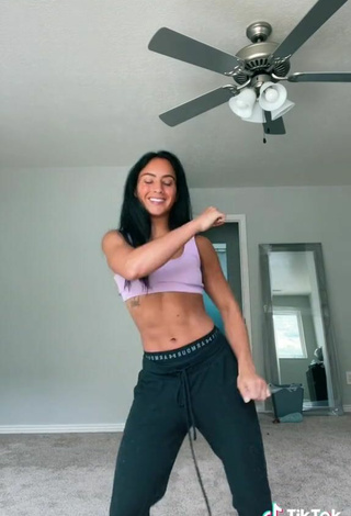 4. Sexy Gabi Butler Shows Cleavage in Violet Sport Bra